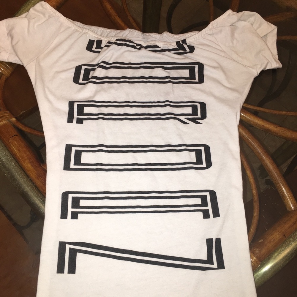 HANG OFF SHOULDER SHIRT